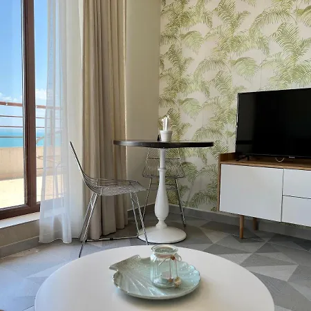 Daire Romantic Getaway 1-bd With Sea View By Flat Mаnаger Süzebolu