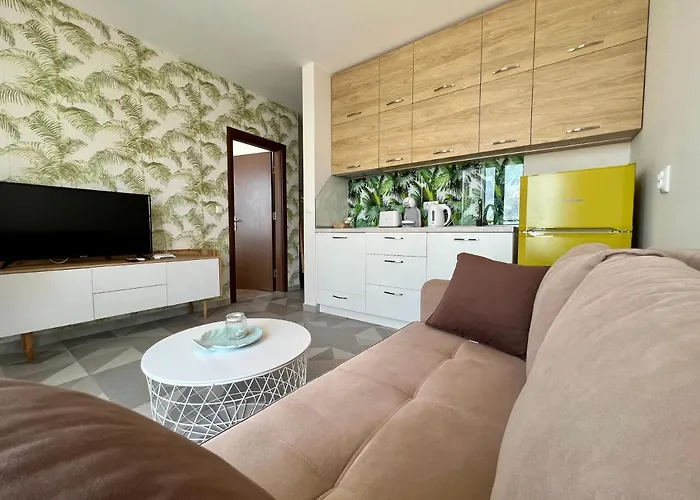 Romantic Getaway 1-bd With Sea View By Flat Mаnаger *